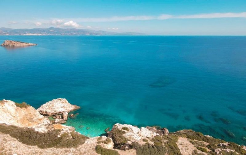 Kalo Chorio bei Agios Nikolaos Kreta, Kalo Chorio: Einzigartiges Grundstück am Meer für erstklassige Investitionsmöglichkeit zu verkaufen Grundstück kaufen